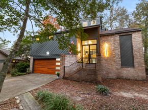 14 Wakerobin Court, The Woodlands TX 77380