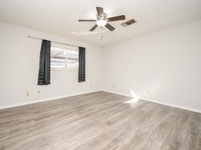 7878 Leonora Street, Houston TX 77061