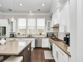 9614 Riddlewood Ln, Houston TX 77025