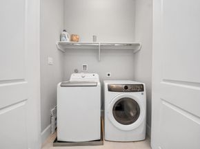 9614 Riddlewood Ln, Houston TX 77025