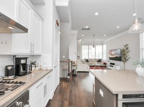 9614 Riddlewood Ln, Houston TX 77025