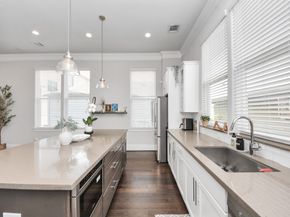 9614 Riddlewood Ln, Houston TX 77025