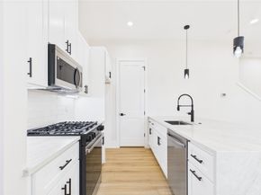 1103 Amundsen, Houston TX 77009