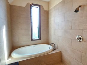 1304 W Dallas, Houston TX 77019