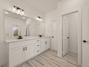 9332 Waller Street, Houston TX 77012