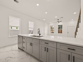 9332 Waller Street, Houston TX 77012