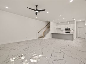 9332 Waller Street, Houston TX 77012