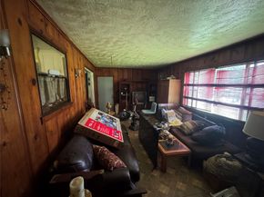 5951 Willow Glen Drive, Houston TX 77033