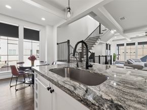 1303 Upland Retreat Blue Place, Houston TX 77043