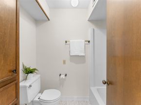 3614 Shanemoss Court, Houston TX 77068