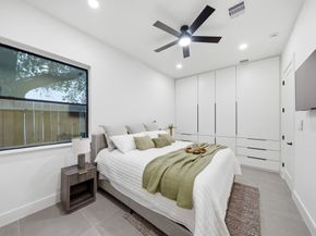 809 Memorial Heights Drive, Houston TX 77007