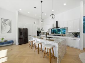 809 Memorial Heights Drive, Houston TX 77007