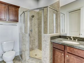 2825 Pease Street, Houston TX 77003