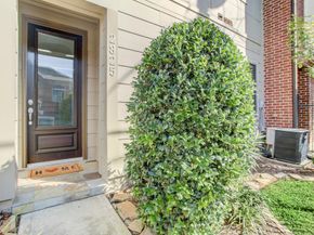 2825 Pease Street, Houston TX 77003
