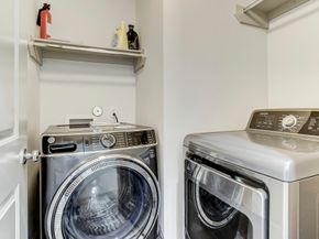 2825 Pease Street, Houston TX 77003