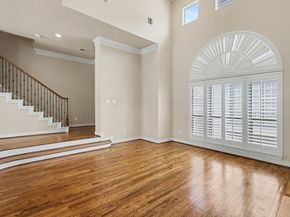 2715 Sherwin Street, Houston TX 77007