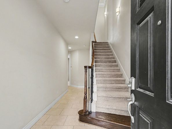 2715 Sherwin Street, Houston TX 77007