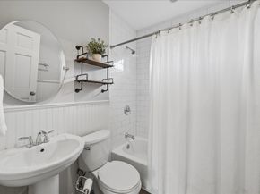 1305 Enid Street, Houston TX 77009