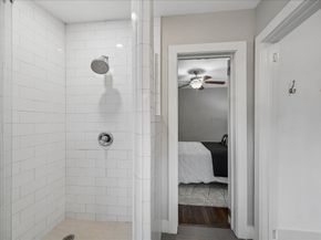 1305 Enid Street, Houston TX 77009