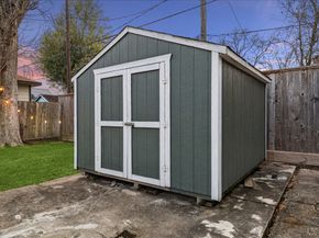 1305 Enid Street, Houston TX 77009