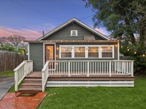 1305 Enid Street, Houston TX 77009