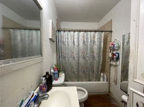 8003 Munn Street, Houston TX 77029