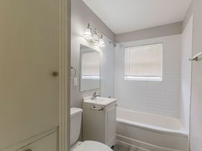 5009 Bataan Road, Houston TX 77033