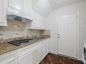 7155 Windwater Lagoon, Houston TX 77036