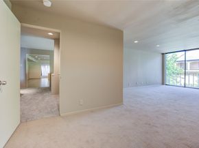 5 River Hollow Lane, Houston TX 77027