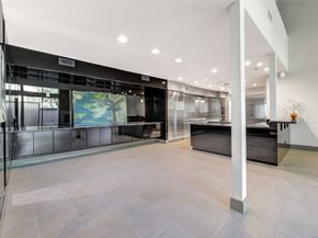5 River Hollow Lane, Houston TX 77027