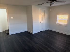 2281 Des Jardines Street, Houston TX 77023