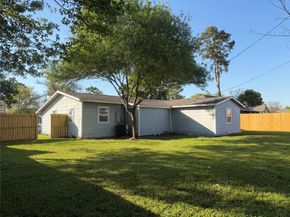 2281 Des Jardines Street, Houston TX 77023