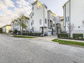 2208 Arabelle Street, Houston TX 77007