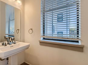 2208 Arabelle Street, Houston TX 77007