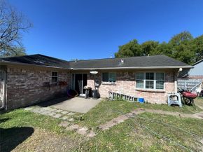 8902 Landwood Drive, Houston TX 77040