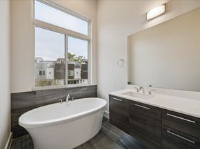 2715 St Emanuel Street, Houston TX 77004