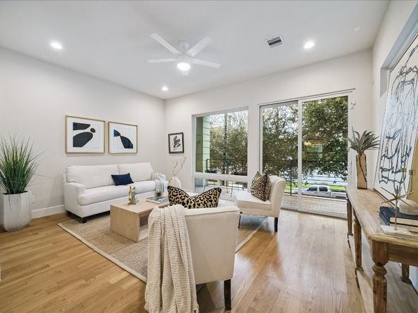 2715 St Emanuel Street, Houston TX 77004