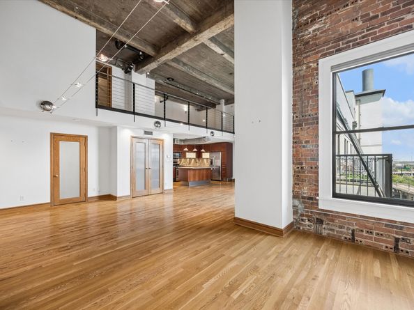 915 Franklin Street 9L, Houston TX 77002