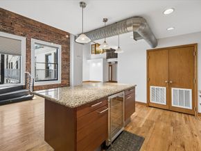 915 Franklin Street 9L, Houston TX 77002