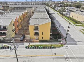 2301 Crawford Street, Houston TX 77004