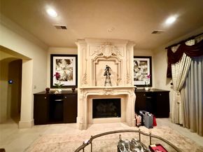 2111 DIAMOND SPRING Drive, Houston TX 77077