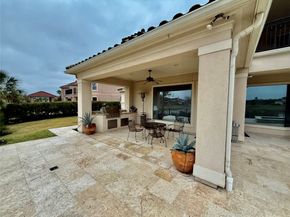 2111 DIAMOND SPRING Drive, Houston TX 77077