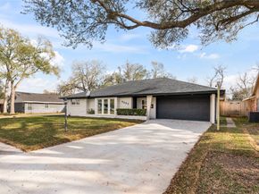 5023 Redstart Street, Houston TX 77035