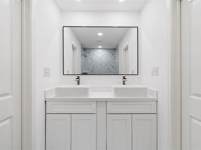 5023 Redstart Street, Houston TX 77035