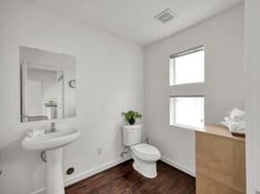 2605 Calumet Street 31, Houston TX 77004