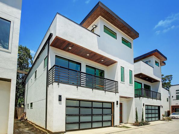 1614 Johanna Drive D, Houston TX 77055