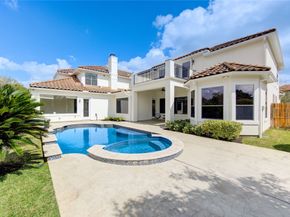 14014 Hampton Cove Drive, Houston TX 77077