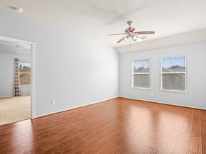 9526 Wakefield Village Drive, Houston TX 77095