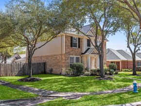 9526 Wakefield Village Drive, Houston TX 77095