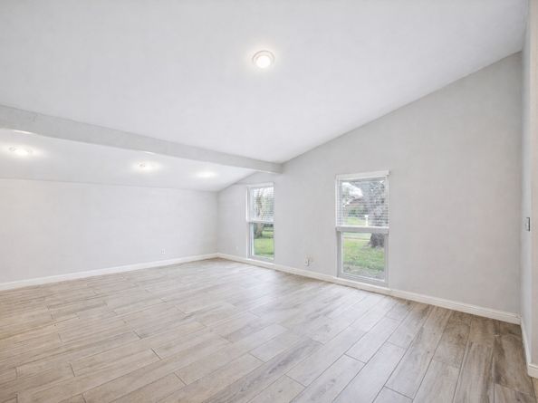 5010 Peebles Drive, Houston TX 77084